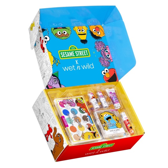 WET N WILD x SESAME STREET COLLECTION BUNDLE - Picture 4 of 5